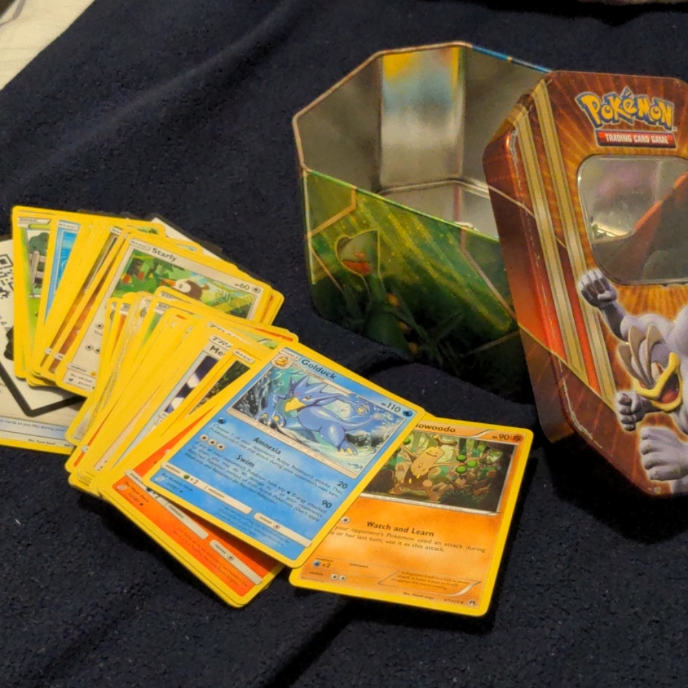 Pokemon Trading Card Game with Machamp Tin Box